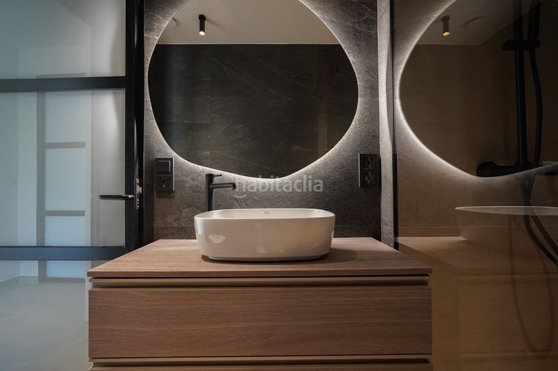 Foto d150a93f-b9da-4c0e-b1c2-e30fff1c21b2. Casa amb aparcament a Centro Ciudad Xàbia