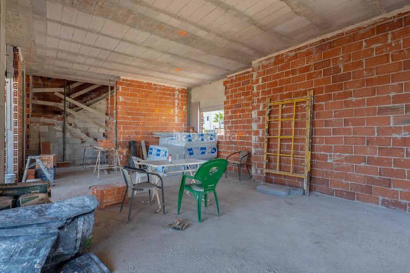 Foto 5c687030-4aaa-41d8-9689-adccd25c34c2. Casa amb aparcament a Beniarbeig