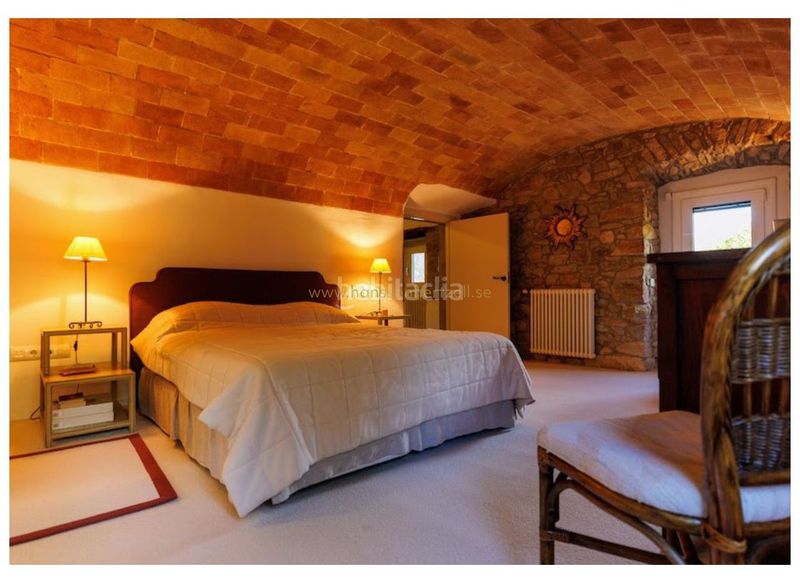 Foto 470feb2a-6d4b-4b7a-84d3-838190abdd31. Apartament amb calefacció a Eixample Nord Girona