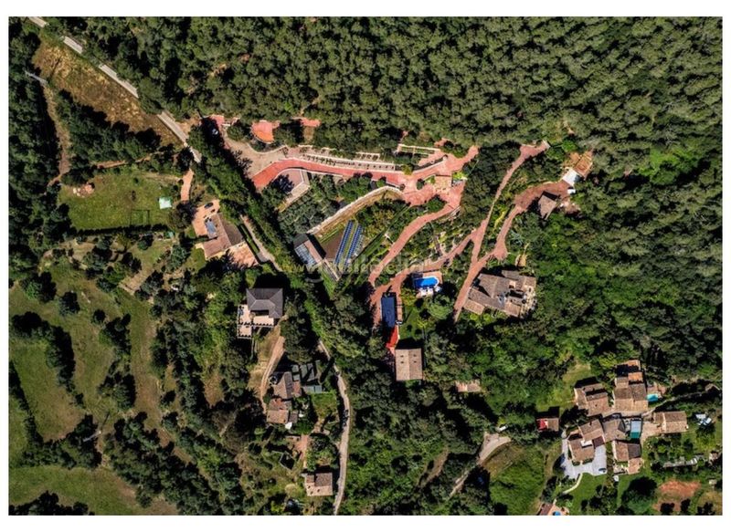 Foto c2f72df9-8a8b-45ae-bc92-f187dffe1a92. Apartament amb calefacció a Eixample Nord Girona