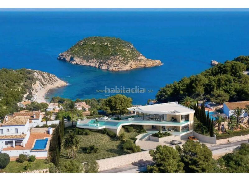 Foto 3a78bee8-070a-4408-8c53-f6b036711cb9. Casa amb aparcament a Paichi Moraira