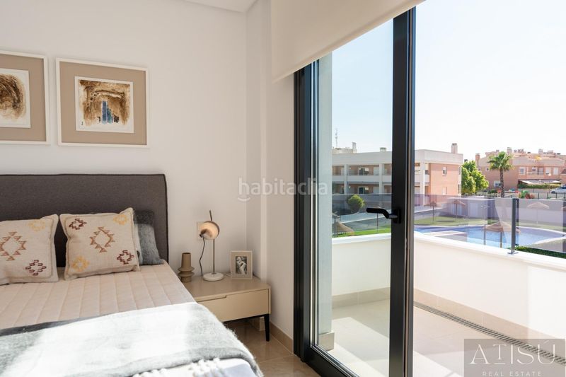 Foto 04b73ffb-5168-4a22-ba2b-6944502c09dc. Xalet amb piscina a La Marina Elche / Elx