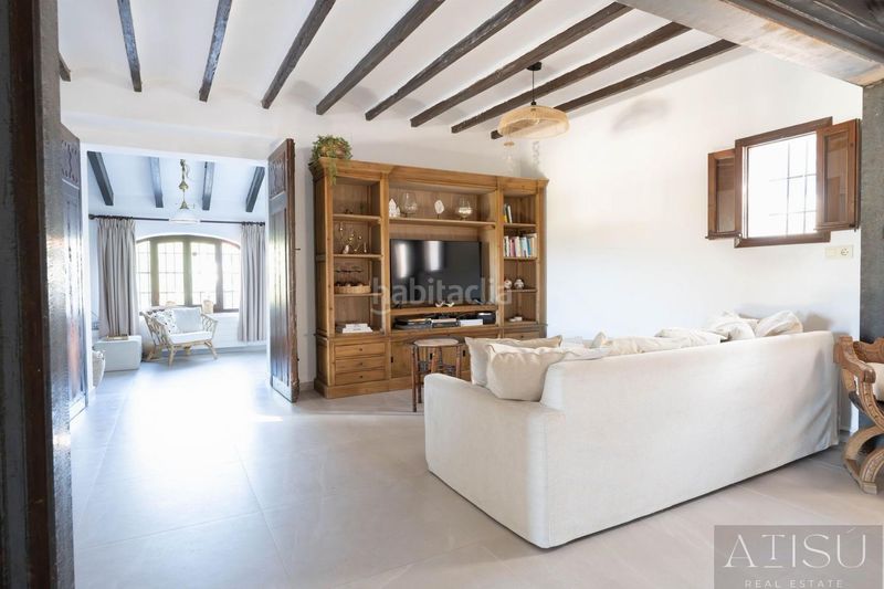 Foto a81e0b9c-f69a-4fb7-bb9c-9c81ea79db65. Maison avec chauffage parking piscine dans Cometa Calp