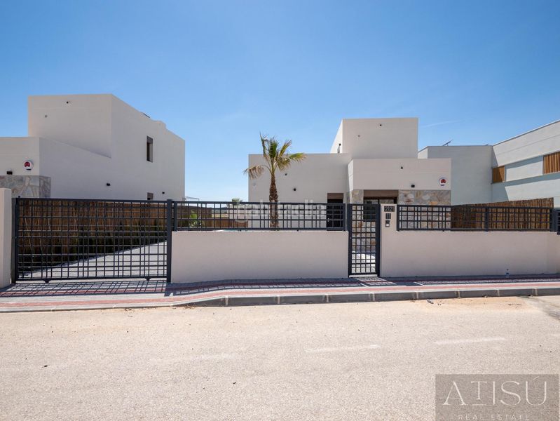 Foto 11d18fa7-605e-41b8-a601-08846cb67fdb. Chalet villa en Algorfa