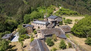 Masia  Vides. A pontenovafinca rustica
