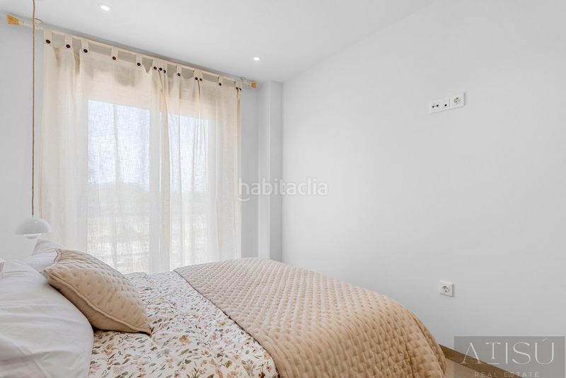 Foto de19b2ec-a612-4910-b0aa-e588c3098cd2. Àtic amb piscina a Jacarilla