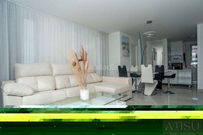 Foto acfdd9e4-ff1b-4e17-849f-d39445206103. Apartament amb piscina a cala Finestrat Finestrat