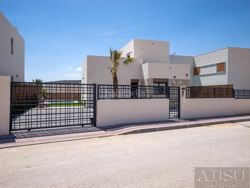 Foto d73a0268-481b-4f22-94b7-9425c0b23a3b. Xalet amb piscina a Algorfa