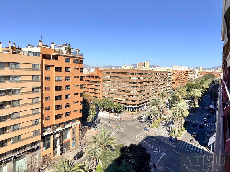 Foto 153308a0-8384-46a4-864c-75b0eae36c7a. Pis amb aparcament a Ensanche-Diputación Alicante