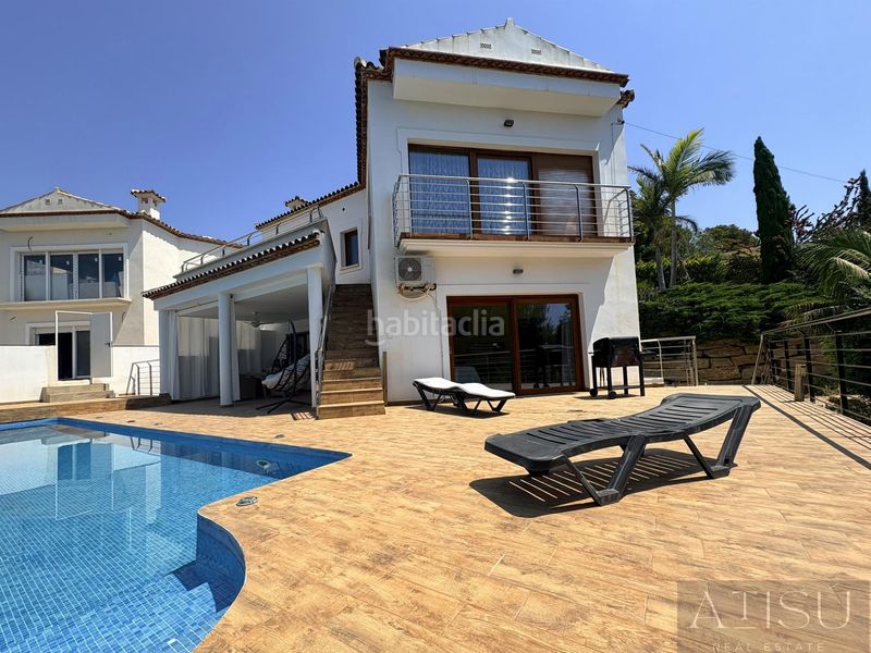 Foto 85cc2dea-e18f-4e60-888d-ee3fb33dfbd0. Xalet amb calefacció aparcament piscina a Altea la vella Altea