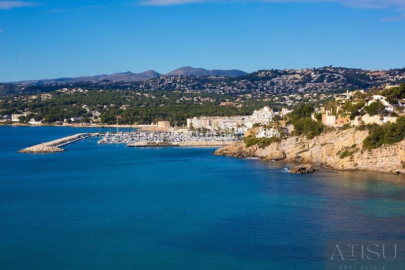 Foto c8d7ab71-9484-4795-a39c-5e8331920076. Xalet amb piscina a Paichi Moraira