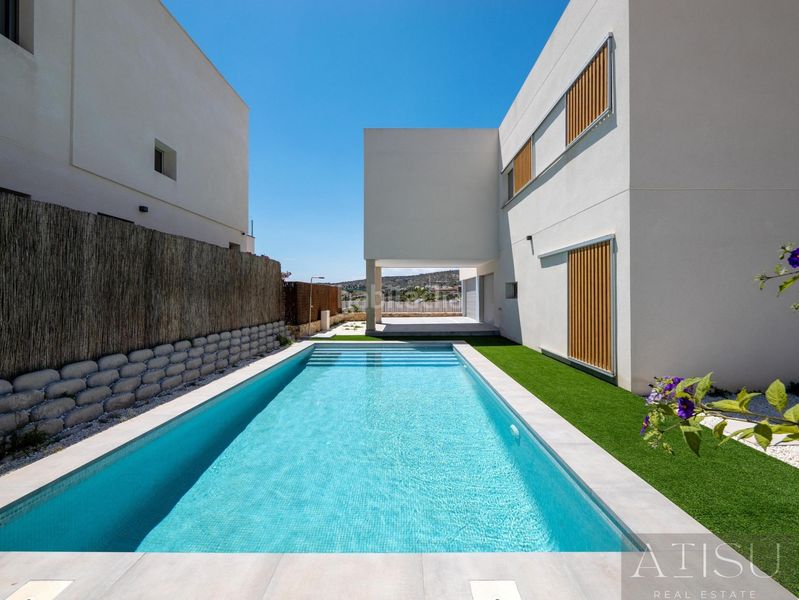 Foto c3078159-3fec-4916-aca2-30d3bd8a327f. Xalet amb piscina a Algorfa