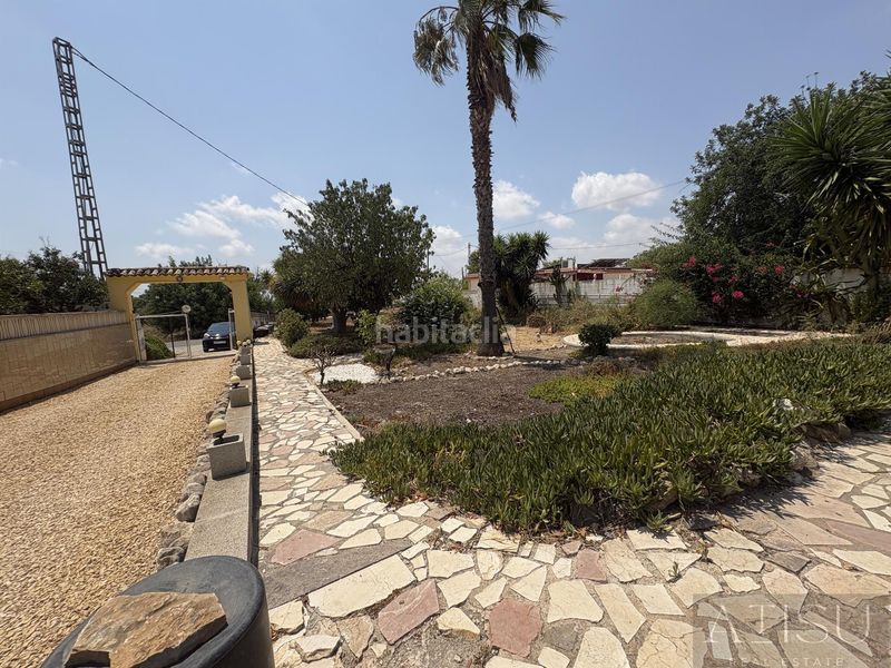 Foto d1f9af2f-db36-4eb1-9b5b-826f64d67cd1. Casa amb piscina a Campello Pueblo Campello (el)