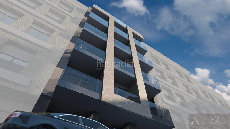 Foto b41ee4b9-a8ca-49c6-b133-f43f31b2b994. Àtic amb piscina a Zona Playa de los Locos Torrevieja