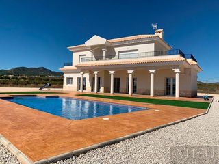 Chalet in Pinoso. Pinosovilla