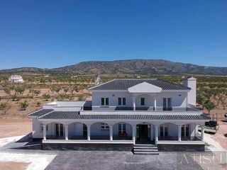 Xalet a Pinoso. Pinosovilla