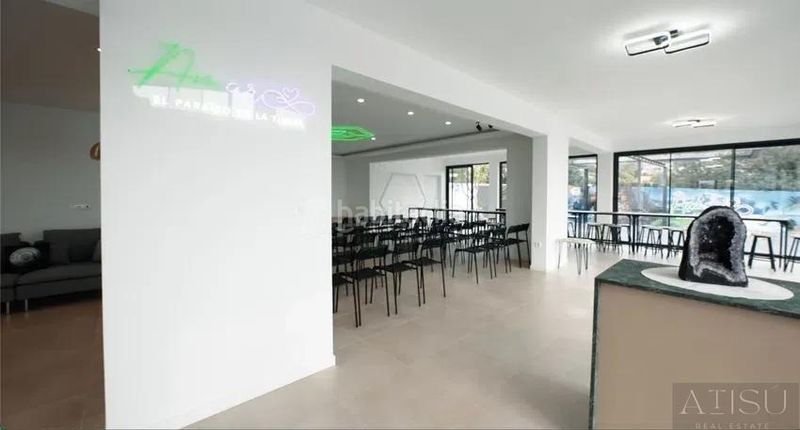 Foto 2f8b9a2d-76f7-41db-a913-2e8d736ce244. Casa amb piscina a Busot