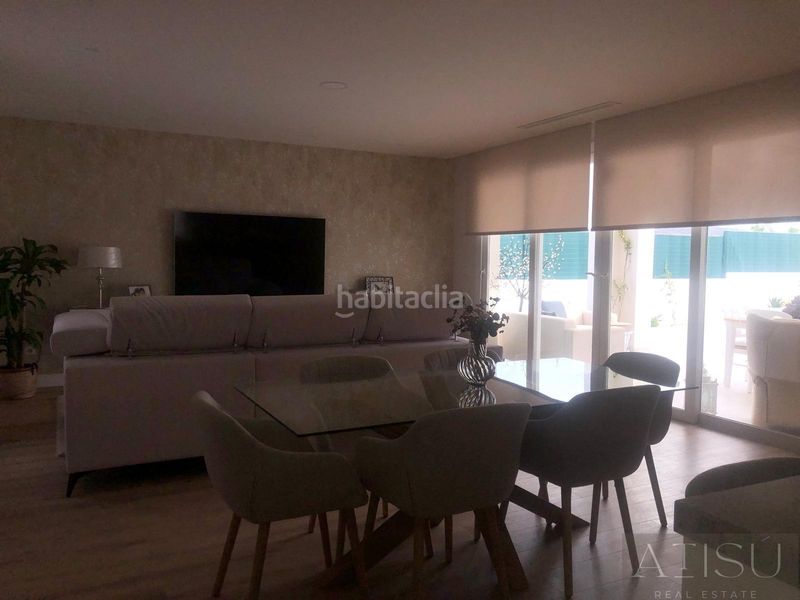 Foto 8770cf31-4d80-4f9d-9692-14551bae5b3f. Xalet amb piscina a Pinoso