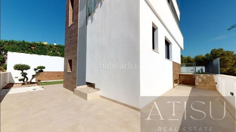 Foto f51b6460-5fa8-4e77-bf33-7cd453a3fc25. Xalet amb piscina a Coloma Nucia (la)
