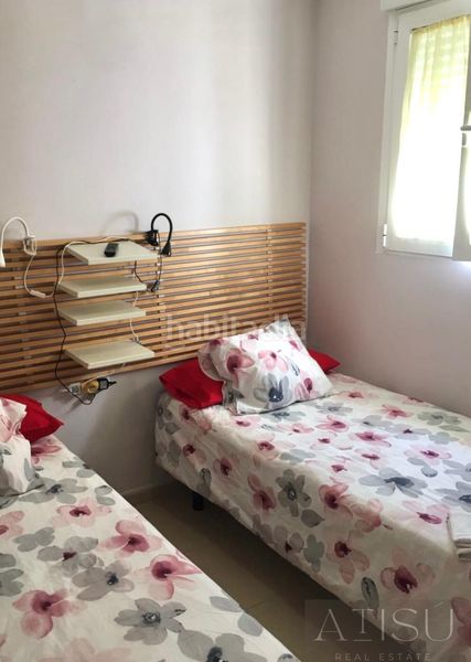 Foto 43a579f4-592a-44d5-b8f3-735252e16ac8. Rent penthouse with heating in Playa Levante Benidorm