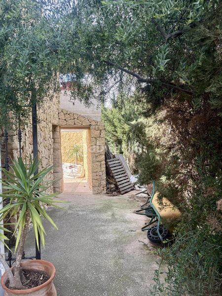 Foto be9cd241-c43b-4e8d-8790-856dc5da5d37. Casa amb aparcament piscina a Pueblo Español-Coveta Fumá Campello (el)