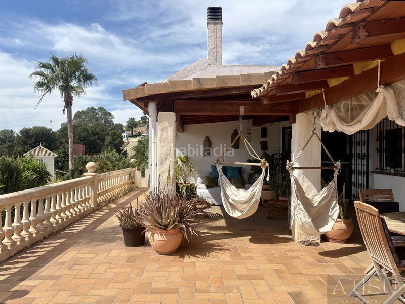 Foto e95cd639-bdfb-4b65-8aca-e167e38f7253. Casa amb aparcament piscina a Pueblo Español-Coveta Fumá Campello (el)