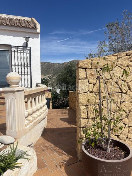 Foto eeb7fb4f-130f-4c5f-83c7-5f28333521bb. Casa amb aparcament piscina a Pueblo Español-Coveta Fumá Campello (el)