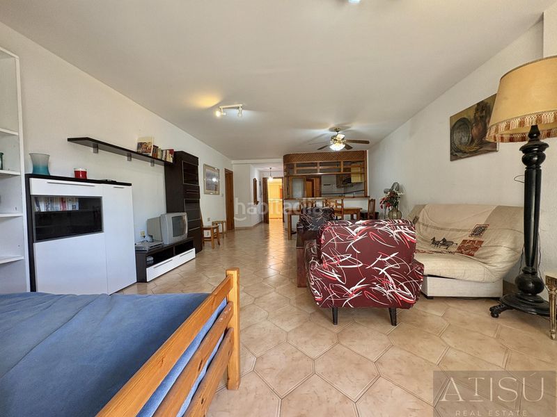 Foto 4e8b7465-8057-4cf3-85c7-38bf23291ce9. Apartament amb aparcament piscina a Campello Playa Campello (el)
