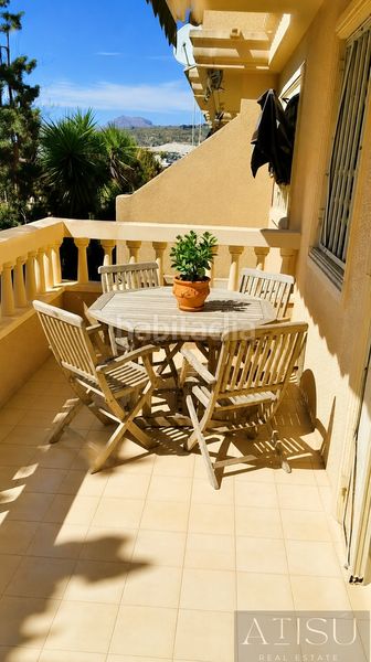 Foto b72c1d46-aa2c-4f7e-9576-ce8f67438bfa. Apartament amb aparcament piscina a Campello Playa Campello (el)