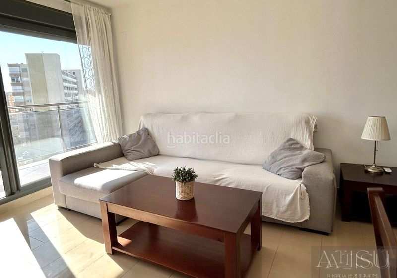 Foto 49044460-e078-49ec-95de-81fd451b6717. Apartament amb piscina a PAU 5 Alicante