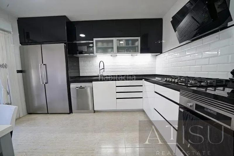 Foto 306e370c-9241-46f6-944d-58b1a55e12b3. Apartament amb aparcament piscina a Pueblo Acantilado-Lanuza Campello (el)