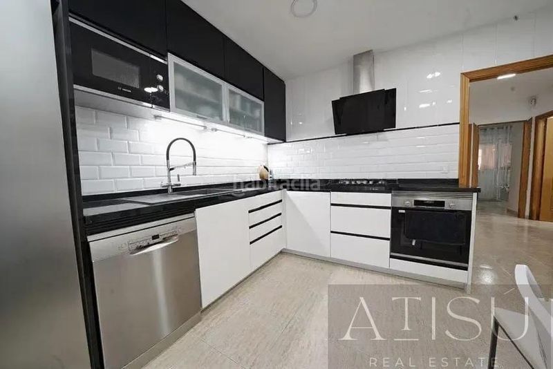 Foto 3d6dbb60-d116-40c9-9016-57aa159bbb79. Apartament amb aparcament piscina a Pueblo Acantilado-Lanuza Campello (el)