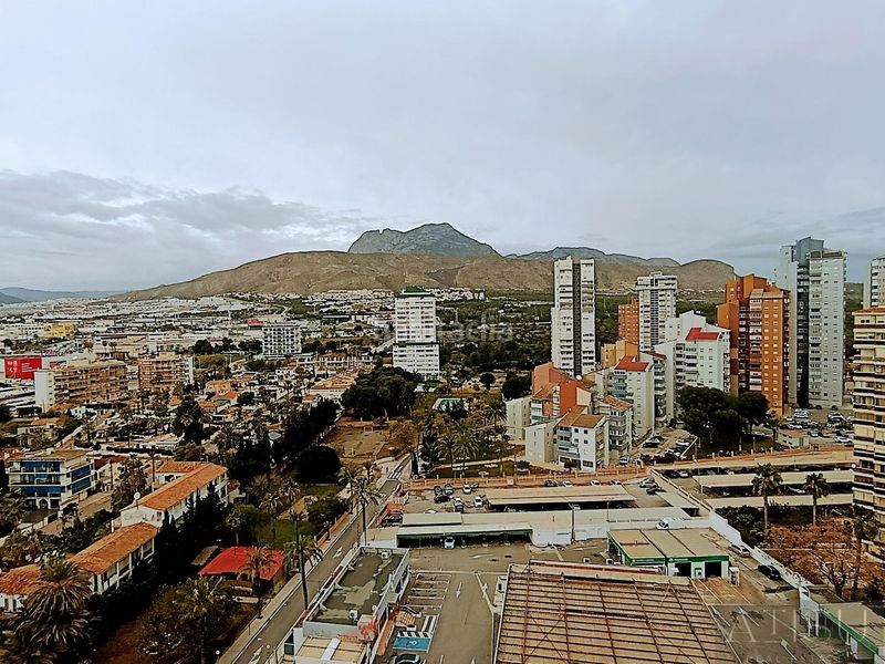 Foto 1b6dce40-2c73-40fc-b487-68424599bef5. Pis amb calefacció aparcament a Playa Poniente Benidorm
