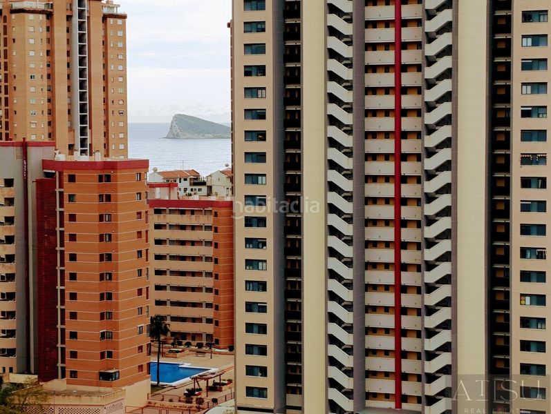 Foto af05f444-7bc1-4e86-8325-4fd6b9a3ed3a. Pis amb calefacció aparcament a Playa Poniente Benidorm
