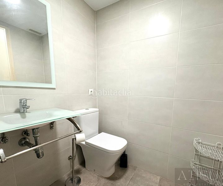 Foto 2031d65a-ebee-4dca-8840-b6e1fdc1dea5. Rent flat with heating parking pool in Playa Poniente Benidorm