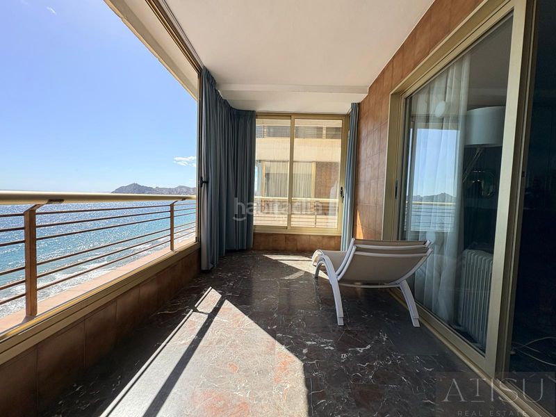 Foto badebec2-b485-4200-a069-c26a0bd276f7. Rent flat with heating parking pool in Playa Poniente Benidorm