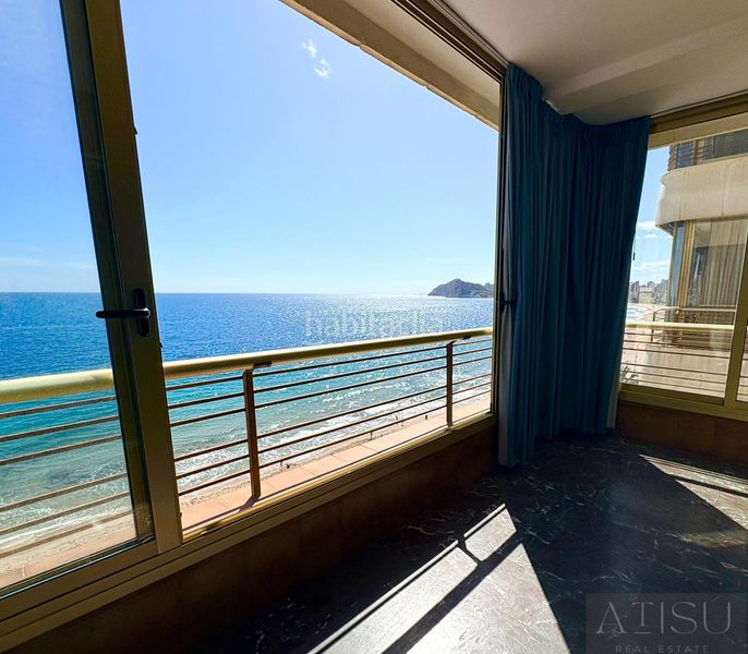 Foto bf7f7400-430e-46e5-bb03-b46484b1f45e. Rent flat with heating parking pool in Playa Poniente Benidorm