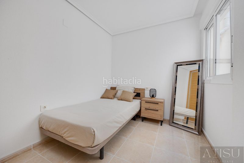 Foto 5fc57c94-6d7c-4a65-96a2-8f8a0f702576. Apartament amb piscina a San Fulgencio