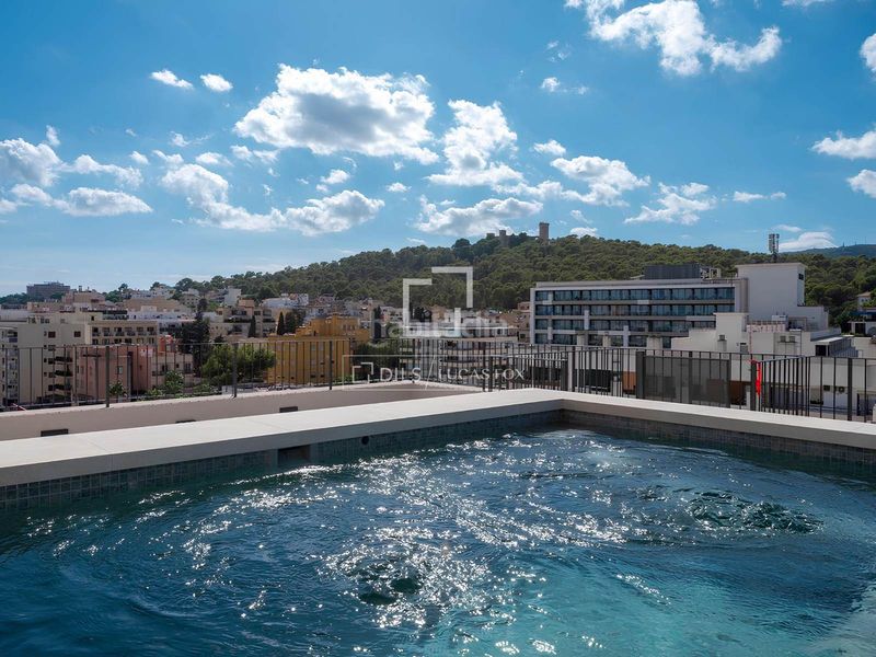 Foto b20636e3-b077-4047-8ae4-6395faef6fd2. Àtic amb calefacció aparcament piscina a Son Armadams Palma de Mallorca