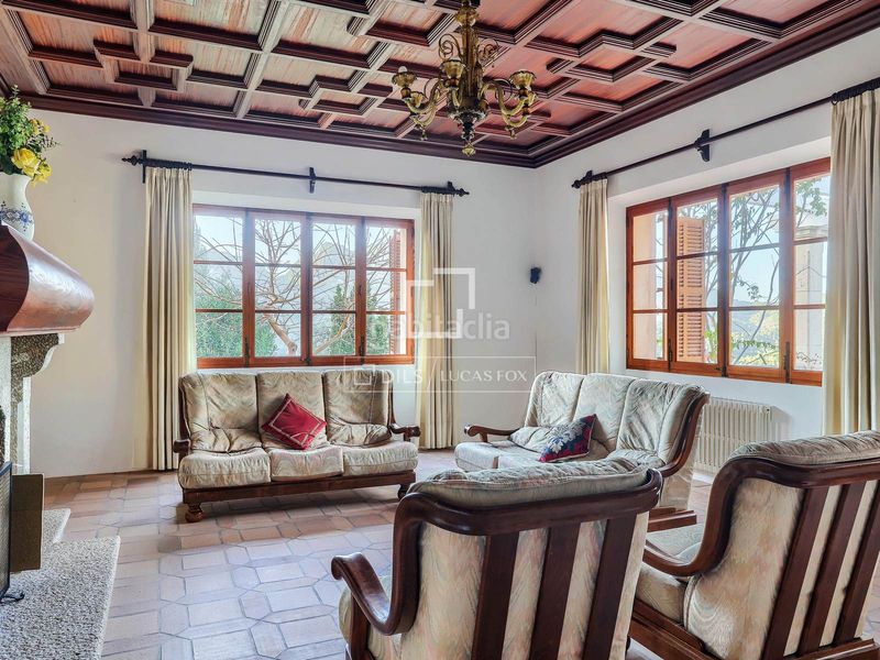 Foto ad7e9495-2704-40e0-a2d5-ba4e3fab95ac. Masia amb calefacció aparcament a Sóller