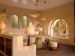 Xalet a Huerta Belón - Calvario. Villa para reformar en venta en la milla de oro, marbella con vi