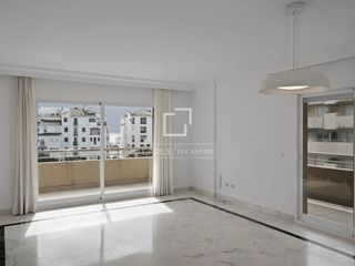 Appartamento in Puerto Banús. Apartamento familiar  puerto banús, nueva andalucía