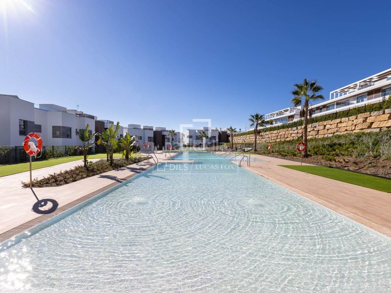 Foto 3974a9bd-c094-4bdd-8283-d58ba20d3059. Pis amb calefacció aparcament piscina a bahía de Marbella Marbella