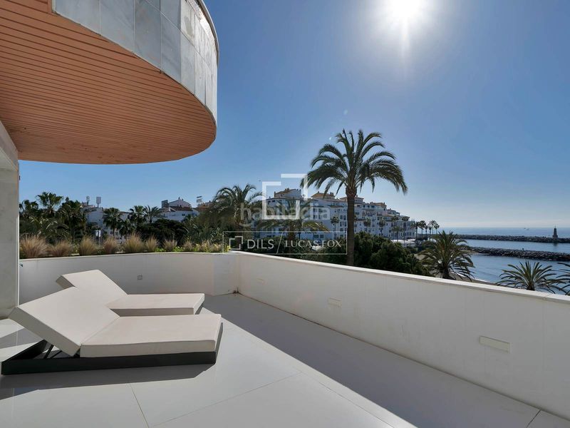 Foto ac648117-3ec3-4ab6-9dbf-334cd17a5886. Pis amb aparcament piscina a Puerto Banús Marbella