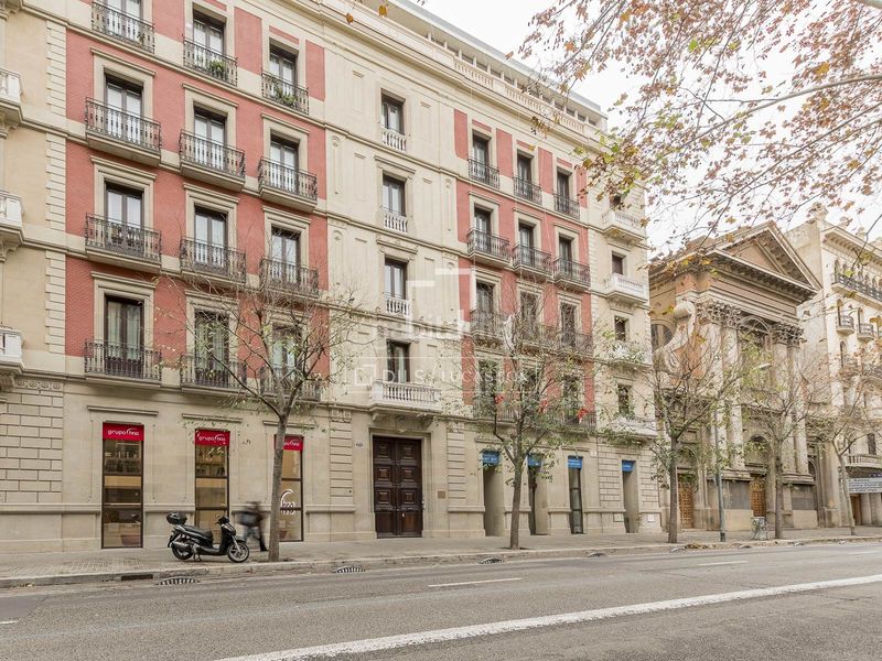 Foto 7d8d808a-01de-4a49-8942-85bc84569b6b. Pis amb calefacció aparcament a Dreta de l´Eixample Barcelona
