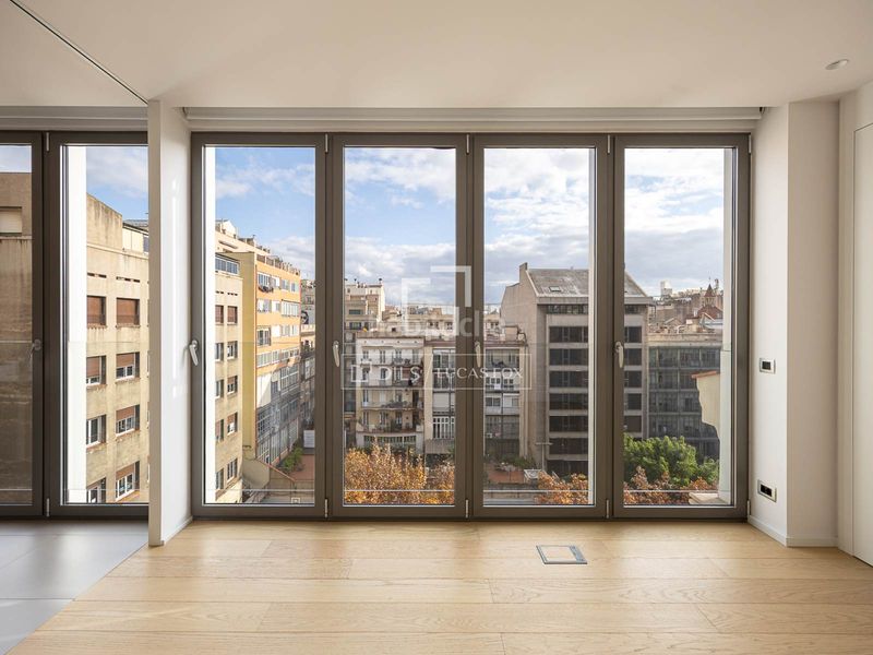 Foto b9c49788-e286-4835-905a-6e3176c5f505. Pis amb calefacció aparcament a Dreta de l´Eixample Barcelona