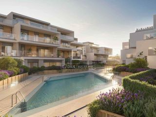 Appartement à Nueva Andalucía centro. Piso de obra nueva de 3 dormitorios con 35m terraza en venta en