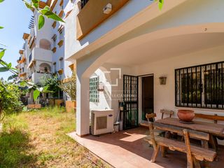 Flat in La Carolina - Guadalpín. Apartamento espacioso de 3 dormitorios en planta baja con jardín