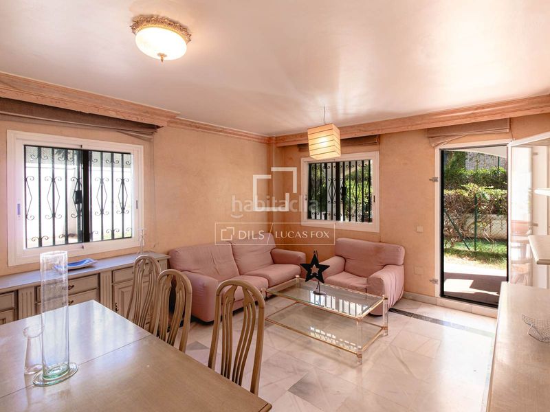 Foto c53d660f-9593-4a85-bfe4-241512aa70b5. Pis amb piscina a La Carolina - Guadalpín Marbella