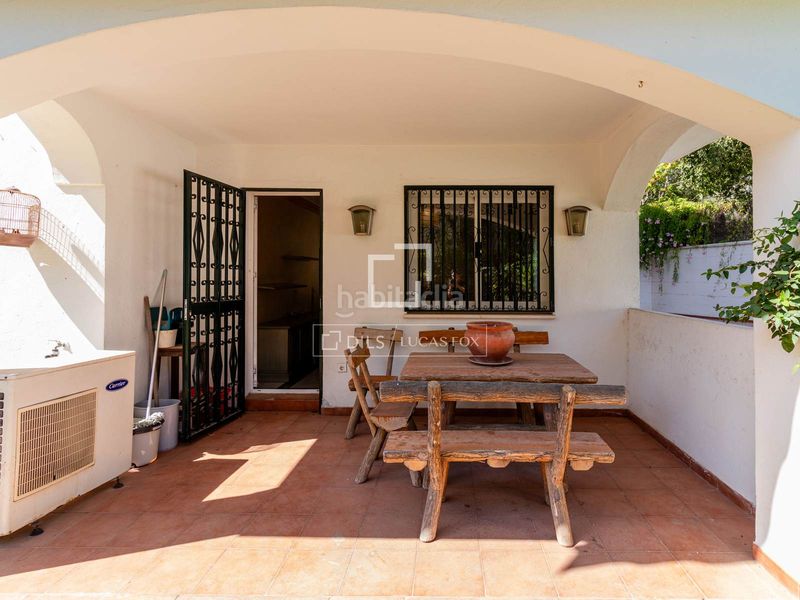 Foto fa851848-7811-4991-8484-3b5812e40722. Pis amb piscina a La Carolina - Guadalpín Marbella